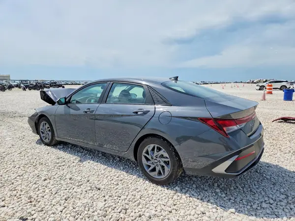 KMHLM4DG3RU821689 2024 HYUNDAI ELANTRA - Image 2