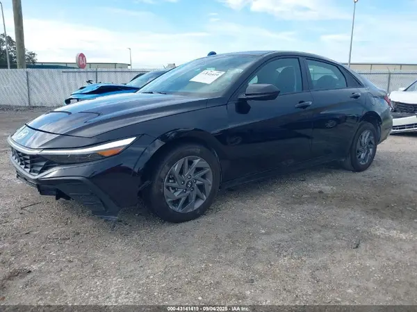 KMHLM4DG3RU829078 2024 HYUNDAI ELANTRA - Image 2