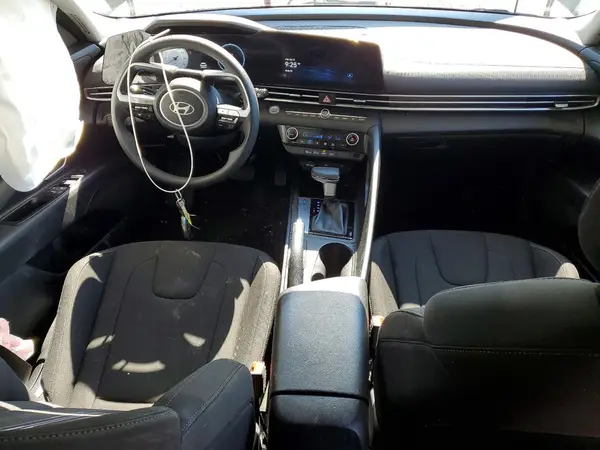 KMHLM4DG3RU831302 2024 HYUNDAI ELANTRA - Image 8