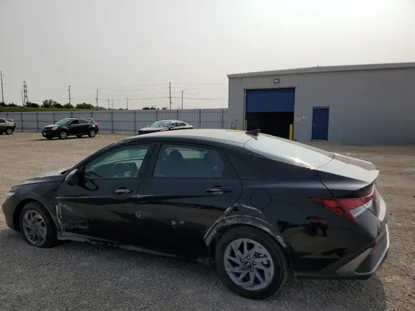 KMHLM4DG3RU833969 2024 HYUNDAI ELANTRA - Image 2