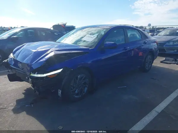 KMHLM4DG3RU840498 2024 HYUNDAI ELANTRA - Image 2
