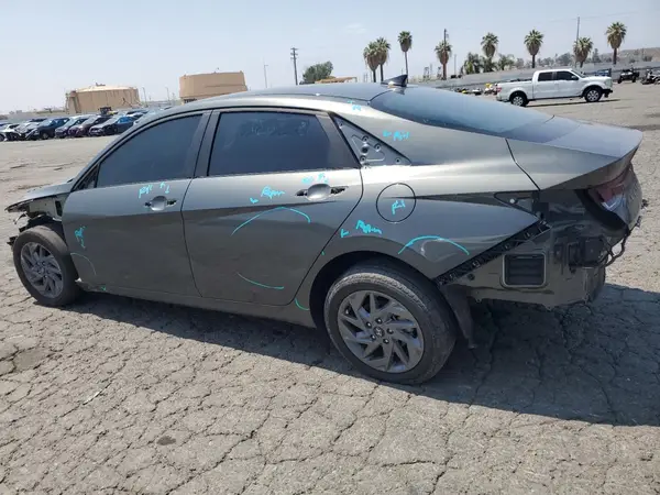 KMHLM4DG3RU845037 2024 HYUNDAI ELANTRA - Image 2