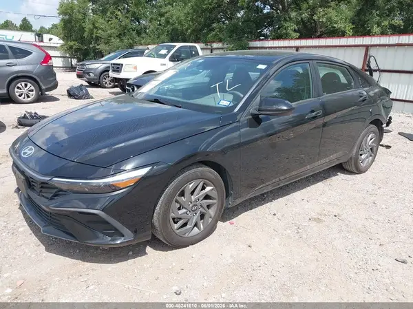 KMHLM4DG3RU852280 2024 HYUNDAI ELANTRA - Image 2