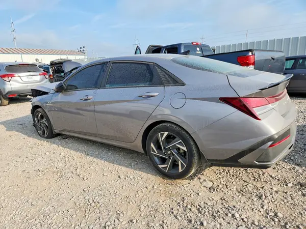 KMHLM4DG3SU000761 2025 HYUNDAI ELANTRA - Image 2