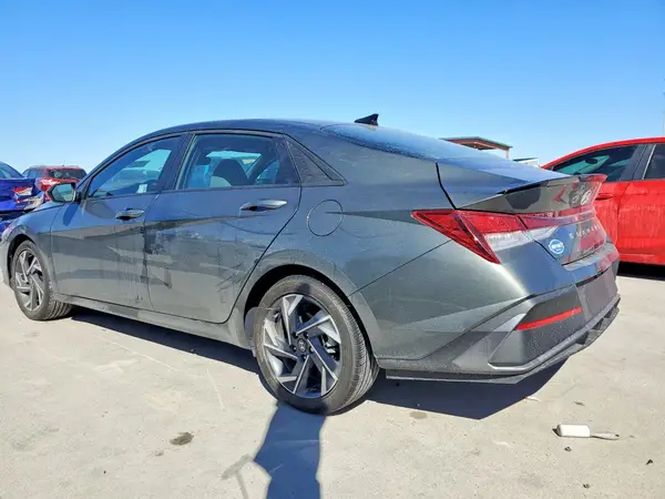 KMHLM4DG3SU011744 2025 HYUNDAI ELANTRA - Image 2