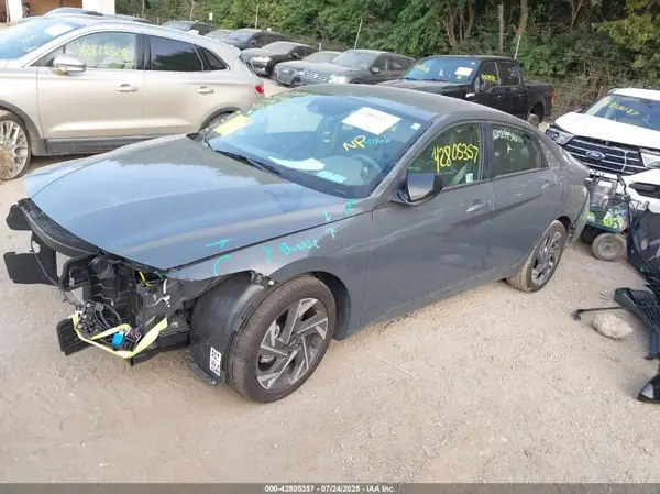 KMHLM4DG3SU021156 2025 HYUNDAI ELANTRA - Image 2