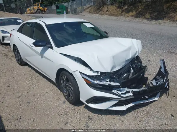 KMHLM4DG3SU021190 2025 HYUNDAI ELANTRA - Image 1
