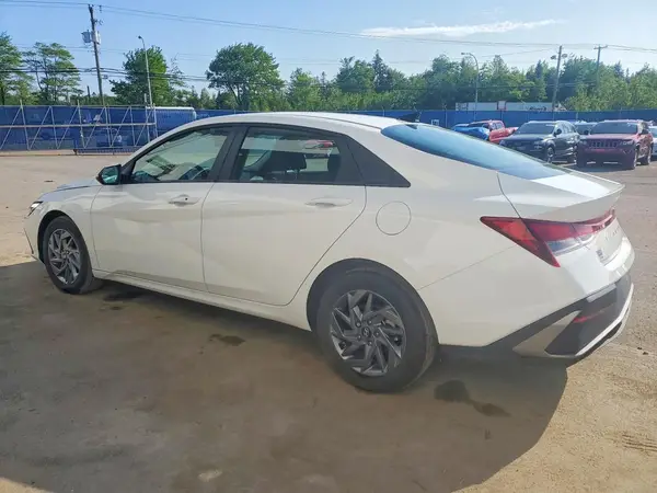 KMHLM4DG3SU034313 2025 HYUNDAI ELANTRA - Image 2