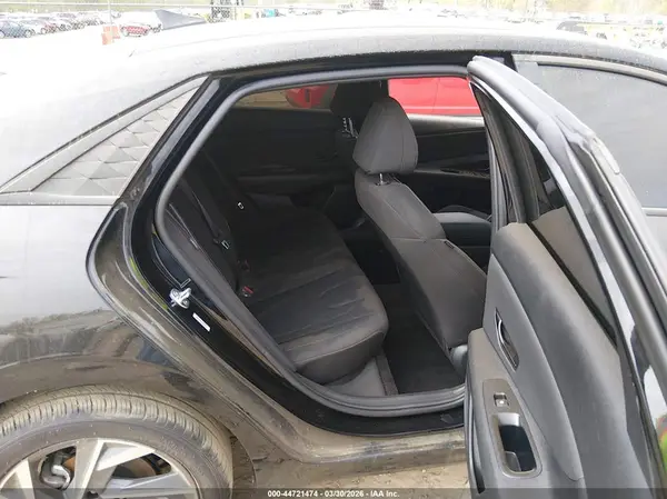 KMHLM4DG3SU050771 2025 HYUNDAI ELANTRA - Image 8