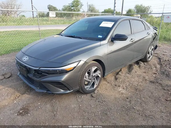 KMHLM4DG3SU059101 2025 HYUNDAI ELANTRA - Image 2