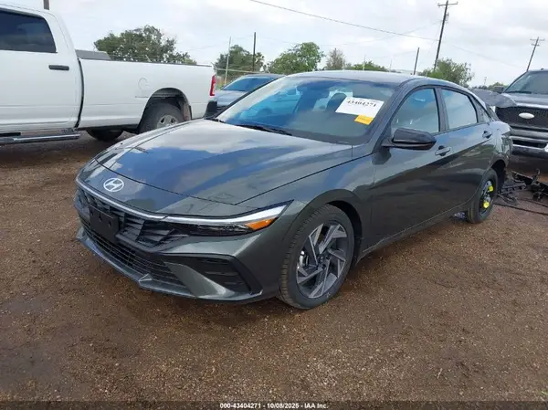 KMHLM4DG3SU069451 2025 HYUNDAI ELANTRA - Image 2