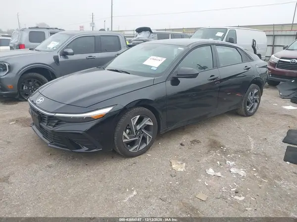 KMHLM4DG3SU069904 2025 HYUNDAI ELANTRA - Image 2