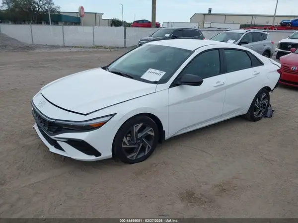 KMHLM4DG3SU072687 2025 HYUNDAI ELANTRA - Image 2