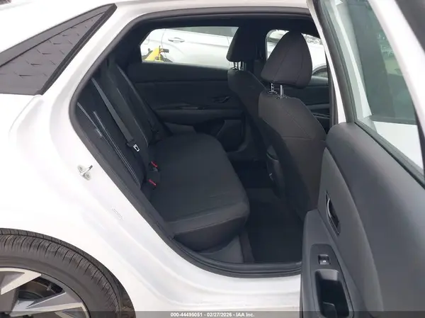 KMHLM4DG3SU072687 2025 HYUNDAI ELANTRA - Image 8