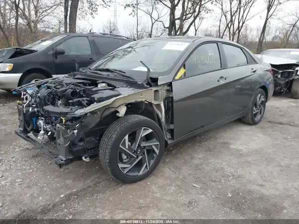 KMHLM4DG3SU079493 2025 HYUNDAI ELANTRA - Image 2