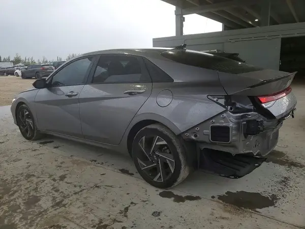 KMHLM4DG3SU869389 2025 HYUNDAI ELANTRA - Image 2