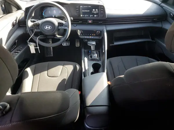 KMHLM4DG3SU869537 2025 HYUNDAI ELANTRA - Image 8