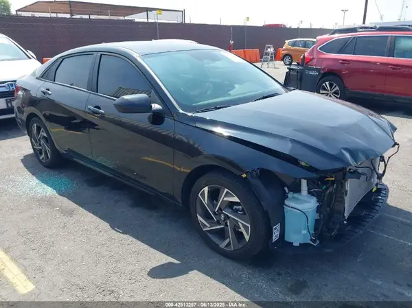 KMHLM4DG3SU871157 2025 HYUNDAI ELANTRA - Image 1