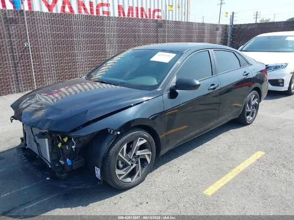 KMHLM4DG3SU871157 2025 HYUNDAI ELANTRA - Image 2