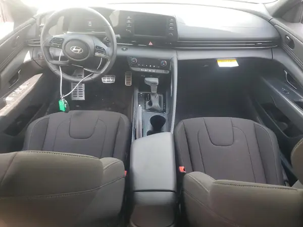 KMHLM4DG3SU873586 2025 HYUNDAI ELANTRA - Image 8