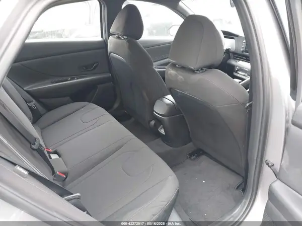KMHLM4DG3SU874804 2025 HYUNDAI ELANTRA - Image 8