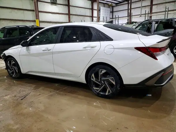 KMHLM4DG3SU878481 2025 HYUNDAI ELANTRA - Image 2
