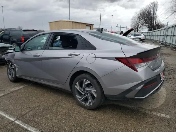 KMHLM4DG3SU881350 2025 HYUNDAI ELANTRA - Image 2