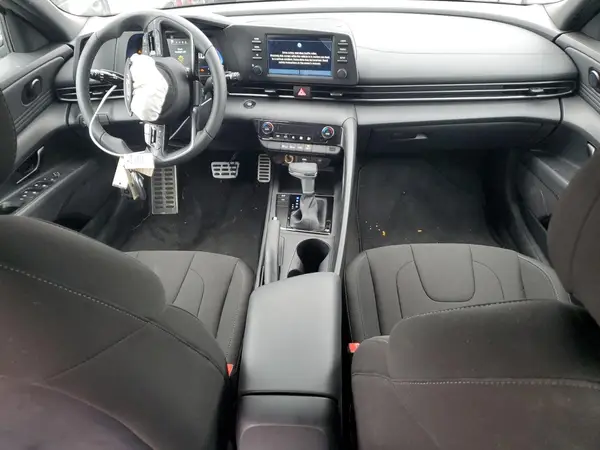 KMHLM4DG3SU881350 2025 HYUNDAI ELANTRA - Image 8