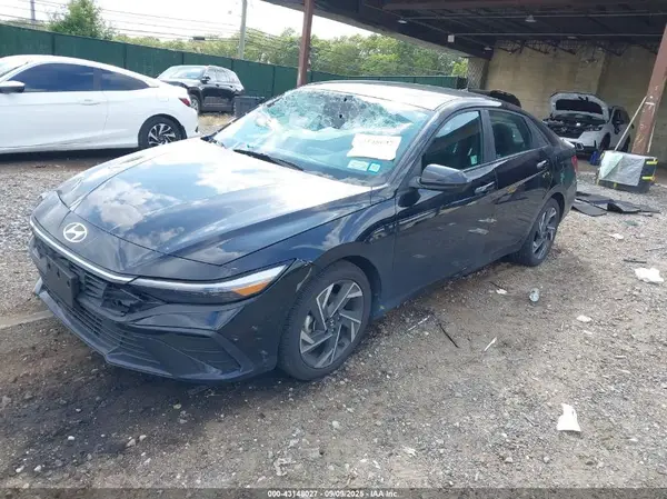 KMHLM4DG3SU884071 2025 HYUNDAI ELANTRA - Image 2