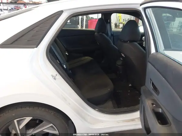 KMHLM4DG3SU886371 2025 HYUNDAI ELANTRA - Image 8
