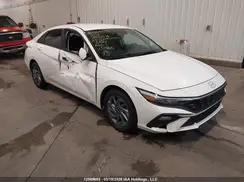 KMHLM4DG3SU902276 2025 HYUNDAI ELANTRA