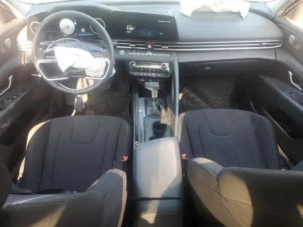 KMHLM4DG3SU903685 2025 HYUNDAI ELANTRA - Image 8