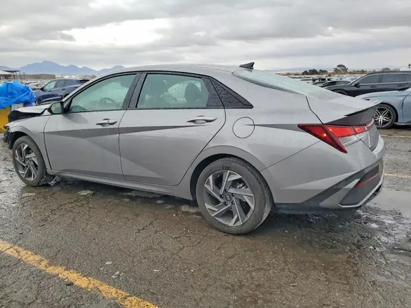 KMHLM4DG3SU908773 2025 HYUNDAI ELANTRA - Image 2