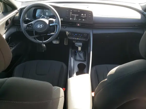 KMHLM4DG3SU931437 2025 HYUNDAI ELANTRA - Image 8