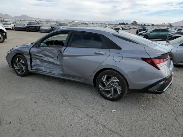 KMHLM4DG3SU931745 2025 HYUNDAI ELANTRA - Image 2