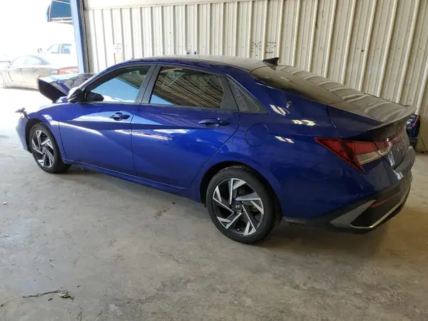 KMHLM4DG3SU937707 2025 HYUNDAI ELANTRA - Image 2