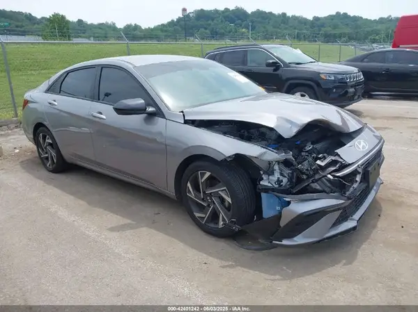 KMHLM4DG3SU951431 2025 HYUNDAI ELANTRA - Image 1