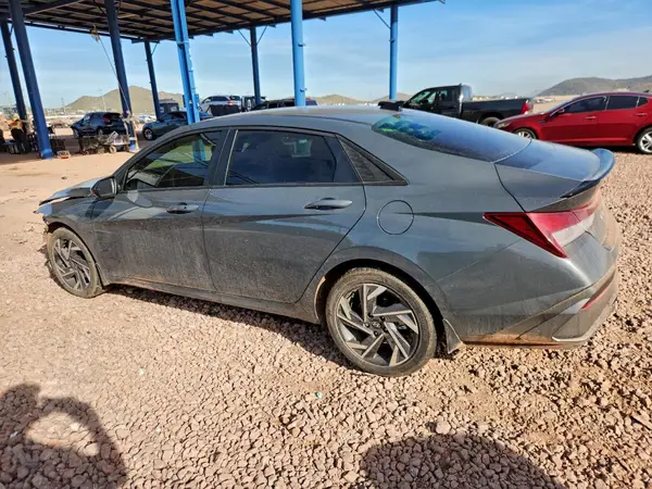 KMHLM4DG3SU954796 2025 HYUNDAI ELANTRA - Image 2