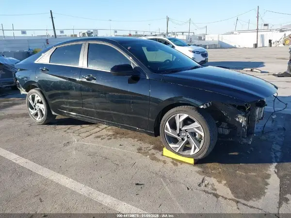 KMHLM4DG3SU956628 2025 HYUNDAI ELANTRA - Image 1