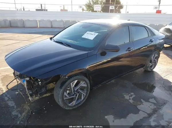 KMHLM4DG3SU956628 2025 HYUNDAI ELANTRA - Image 2
