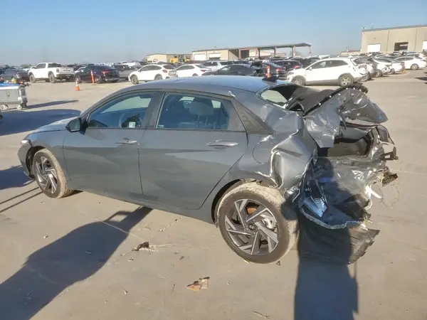 KMHLM4DG3SU961814 2025 HYUNDAI ELANTRA - Image 2