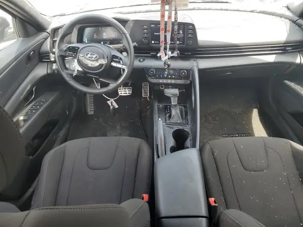 KMHLM4DG3SU966740 2025 HYUNDAI ELANTRA - Image 8