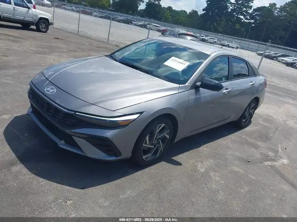 KMHLM4DG3SU997213 2025 HYUNDAI ELANTRA - Image 2