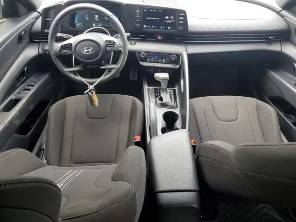 KMHLM4DG3SU998670 2025 HYUNDAI ELANTRA - Image 8