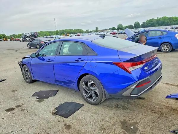 KMHLM4DG3SU999995 2025 HYUNDAI ELANTRA - Image 2