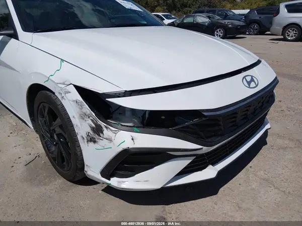 2026 HYUNDAI ELANTRA auction photo 6