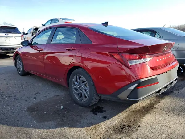 KMHLM4DG4RU637197 2024 HYUNDAI ELANTRA - Image 2