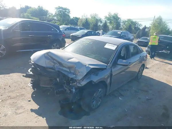 KMHLM4DG4RU638303 2024 HYUNDAI ELANTRA - Image 2