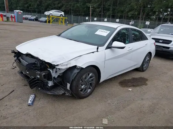 KMHLM4DG4RU641606 2024 HYUNDAI ELANTRA - Image 2