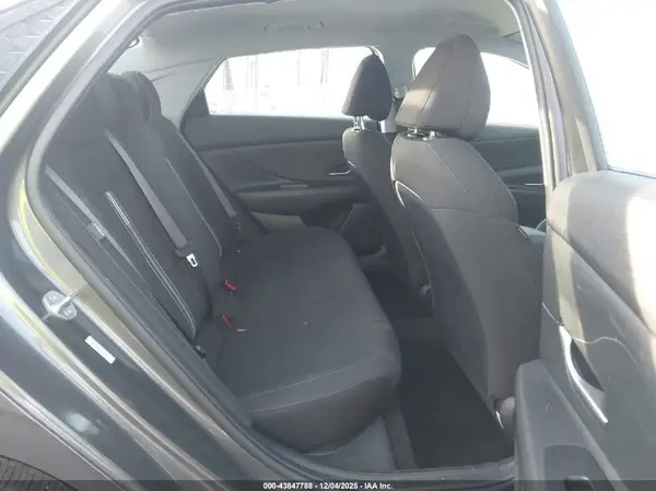 KMHLM4DG4RU642271 2024 HYUNDAI ELANTRA - Image 8